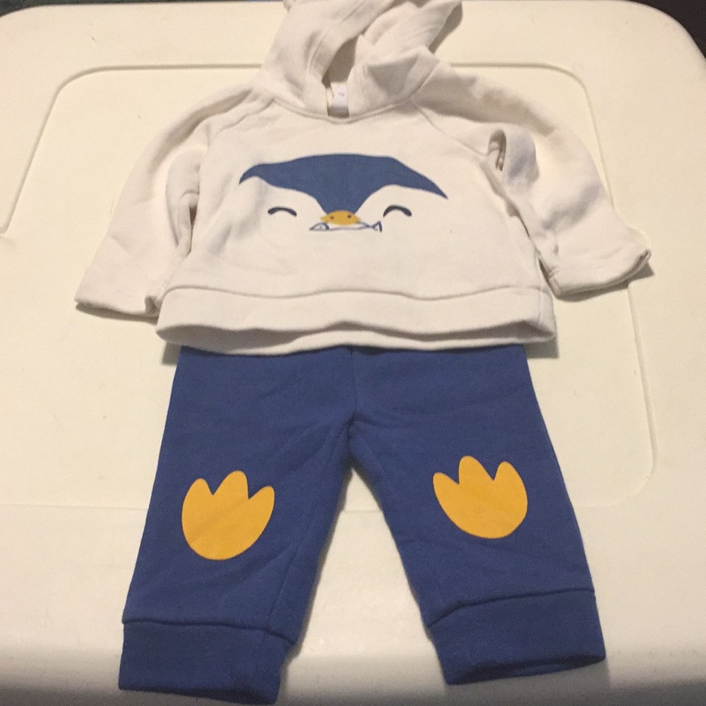 Penguin outfit